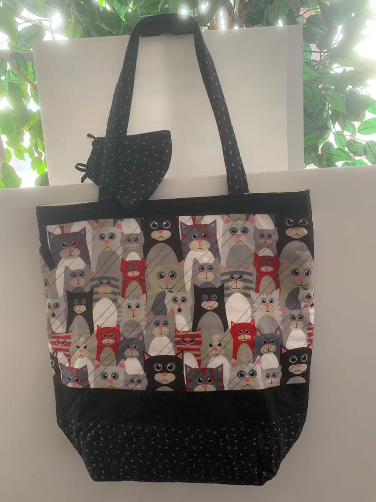 Handmade Reversible Tote with Mask - Black with Cats / Ivory